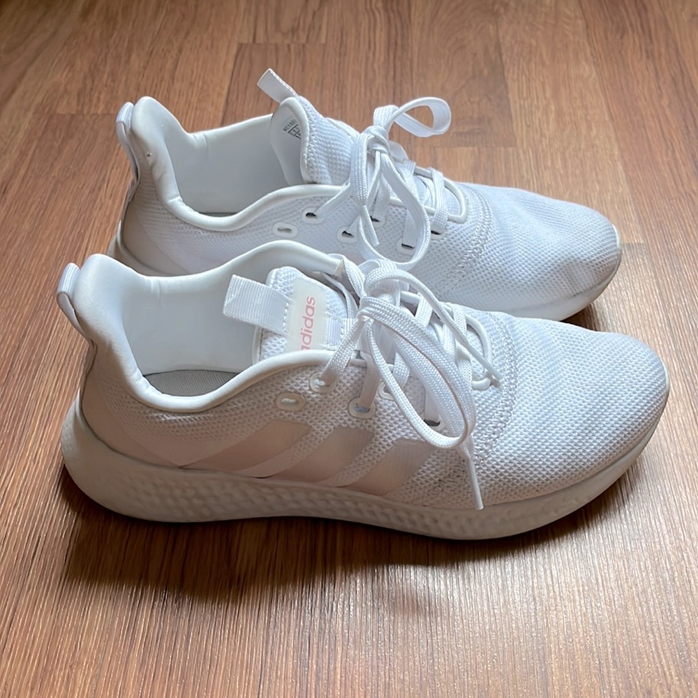 Women’s size 8 Adidas athletic shoes, in used but good condition.